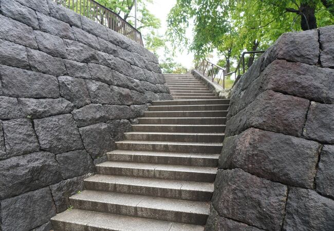 有岡城跡