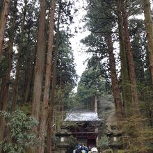 御岩神社