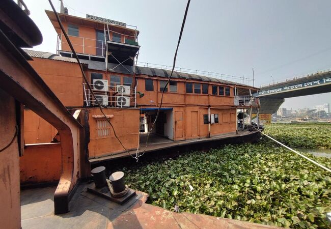 ロケットスチーマー (BIWTC バングラデシュ内陸水上交通公社)