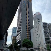 アパホテル＆リゾート＜御堂筋本町駅タワー＞