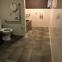 自動トイレのせいで洩れるタンク