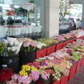 パーク・クローン花市場は、Chakkraphet通り沿いにあり、花を商う専門の市場です。