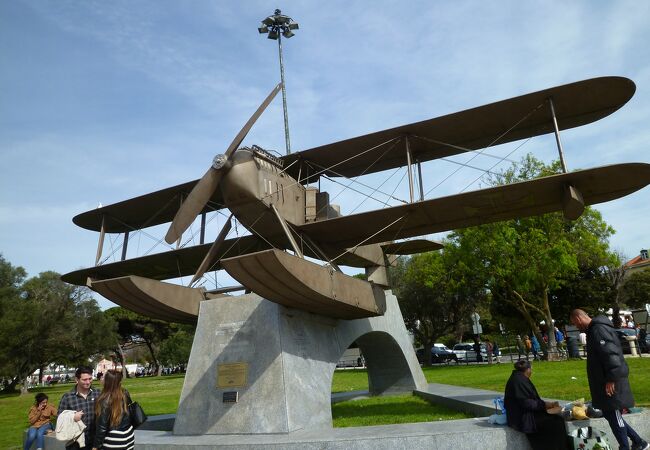 Sacadura Cabral and Gago Coutinho Monument