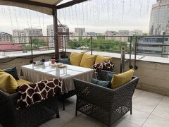 アンバサダー ホテル 写真