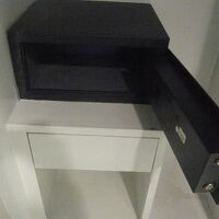 男性スタッフに開錠をお願いし、たちどころに解放されました。