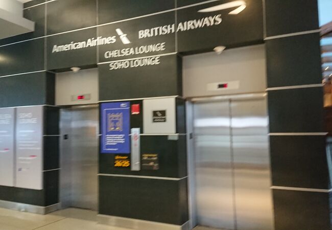 JFKターミナル8にあるラウンジ、JL005での帰国時に利用。
