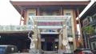 シーフードレストランの中にあります