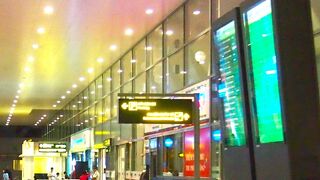 出発・入国の玄関エリアは少しリニューアルされてました。