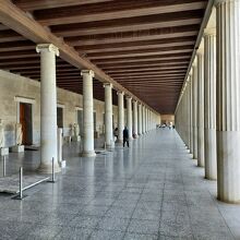 アッタロスの柱廊 (古代アゴラ博物館)