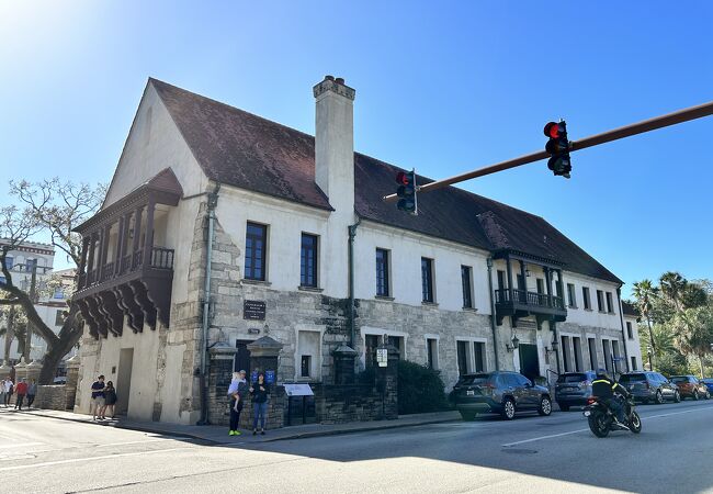 ガバナーズ ハウス カルチャー センター & ミュージアム