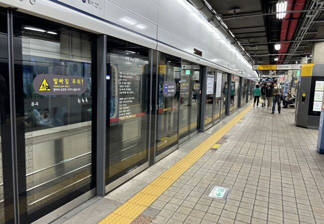 出口が多いので要注意