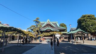 A temple where you can enjoy the elaborate and wonderful decorative carvings