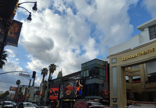 ハリウッド ギャラクシー モール （Hollywood Galaxy Mall）