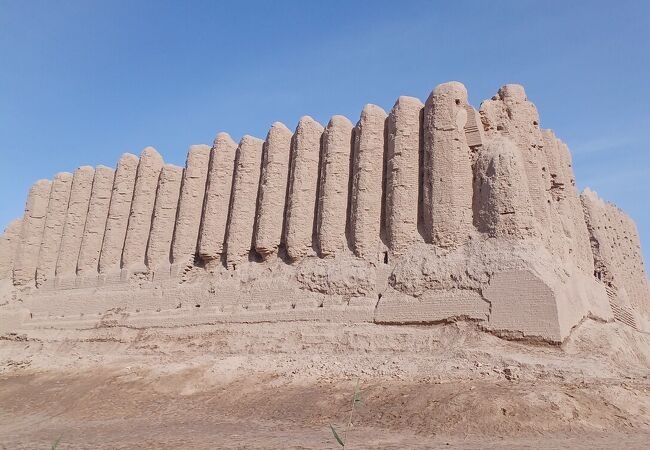 トルクメニスタンの広大なメルヴ遺跡