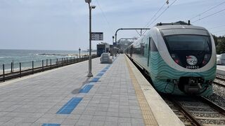 江陵-東海-汾川間を結ぶ観光列車