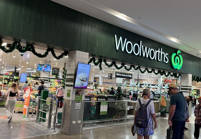 Woolworths (セントジョージズテラス)