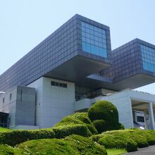 北九州市立美術館