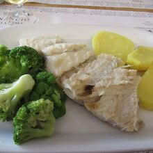 バカリャウとブロッコリーとジャガイモ