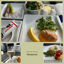 離陸後の機内食