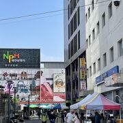 日曜朝は中高年向け