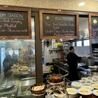 日替わりのフォー、点心などのコーナー