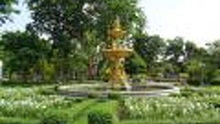 王宮のそばにある大きな公園