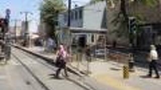 出口はかなりアバウト。