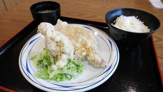 からあげ一筋60年。もも肉一本揚げを食べました。