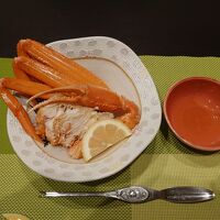 蟹や鮑など豪華な食材が沢山出されました。
