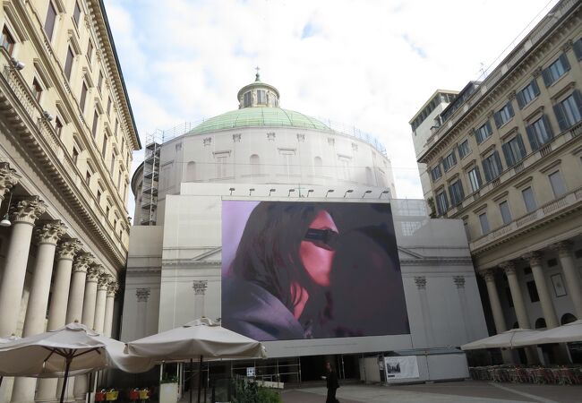 サン カルロ アル コルソ教会