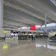 かなり大きい空港
