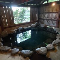 奥側の露天風呂。