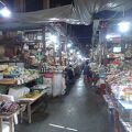 古く懐かしい感じのする市場