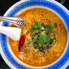 コク深い担々麺