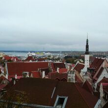 トームペア展望台からの旧市街、港