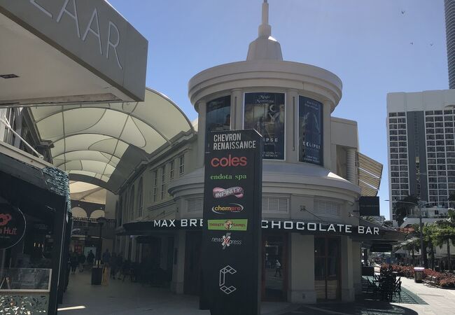 シェブロン ルネッサンス ショッピングセンター