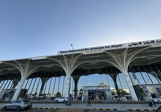 国内線は保安検査後一択