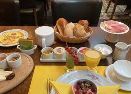 Full House Hotel 写真