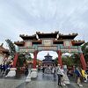 なかなか迫力がある中国建築の建物が並ぶエリア