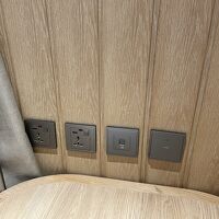 充電コンセント