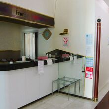 １階　フロント