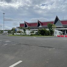 シェムリアップアンコール国際空港タミナルです。