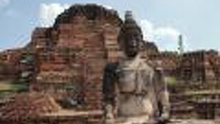 ワット プラ マハタート 五体満足の仏像