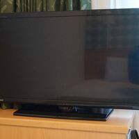 液晶TVあり。
