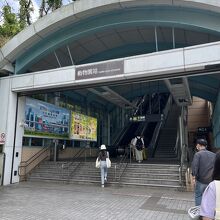 動物園駅