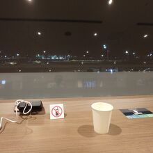 羽田空港国際線 SKY LOUNGE