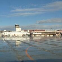 機内からターミナル全景