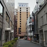 JR西口を出て北に5分ほど歩くと見えてくる。