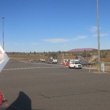 エアーズロック空港 (AYQ)