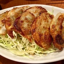 揚げ餃子は食感が好い！
